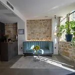 Bizarre Boutique