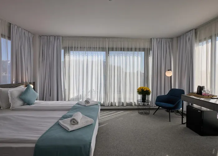 Bizarre Boutique Hotel *