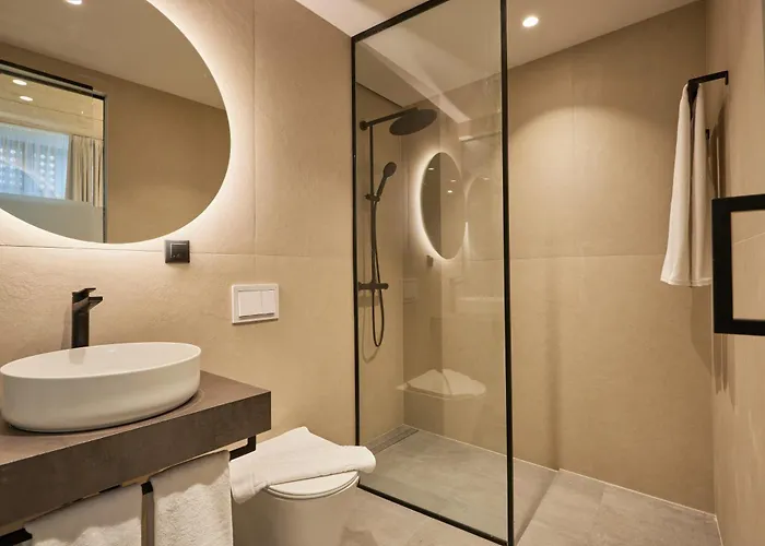 Bizarre Boutique Hotel *