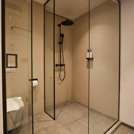 Bizarre Boutique Hotel