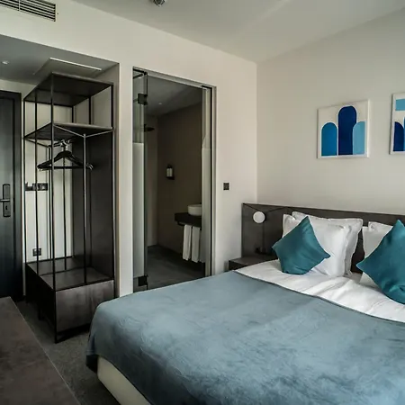 Bizarre Boutique Hotel