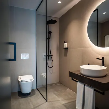 Bizarre Boutique * Warna