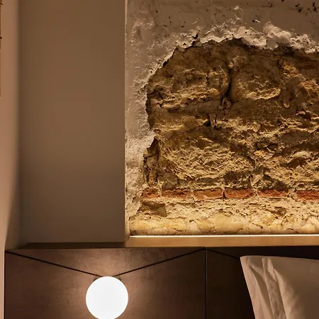 Bizarre Boutique Hotel Warna