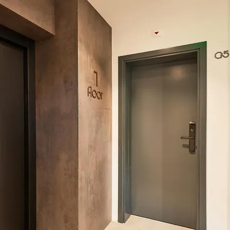 Hotel Bizarre Boutique Warna