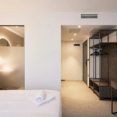 Hotel Bizarre Boutique Warna