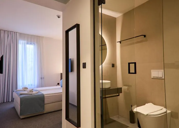 酒店 Bizarre Boutique