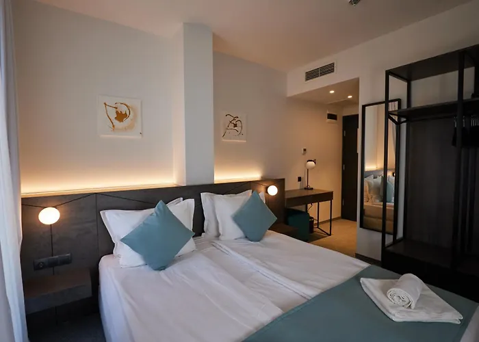 Bizarre Boutique 瓦爾納