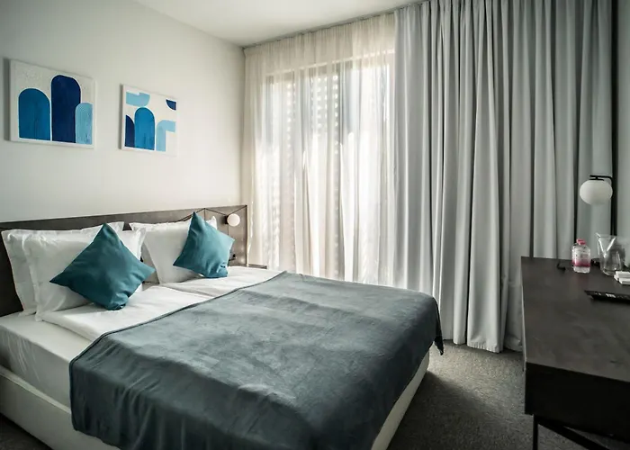 Bizarre Boutique 瓦爾納